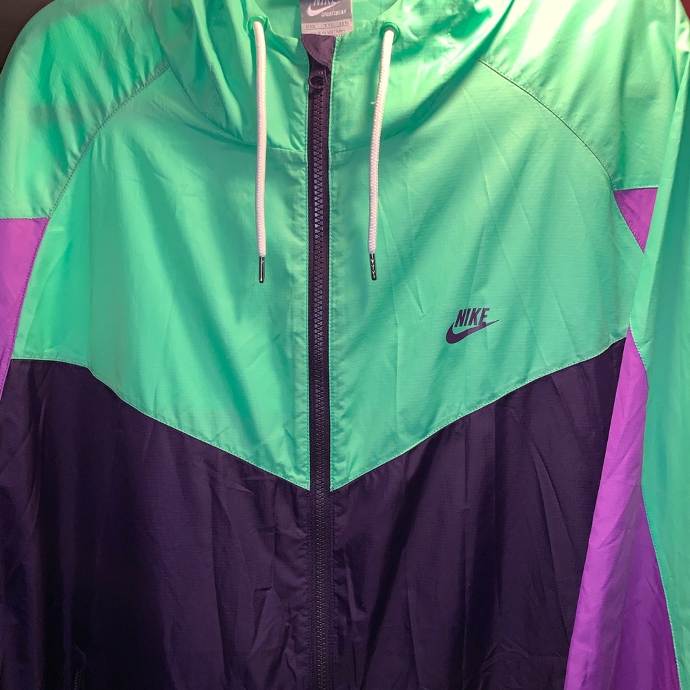 Nike windbreaker